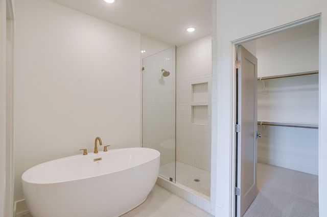 13837 Carnegie Drive, Fort Worth, TX 76008