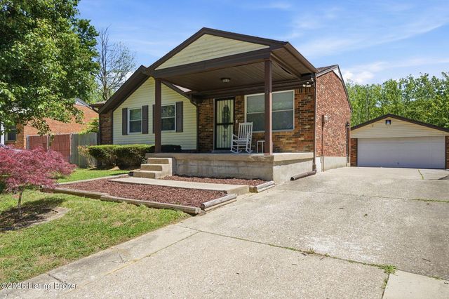 2408 Parliament Ct, Louisville, KY 40272