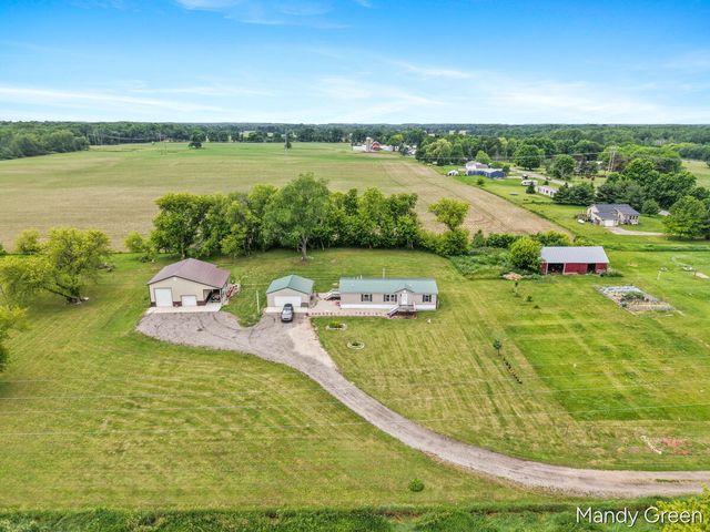 1007 Dildine Road, Easton Twp, MI 48846