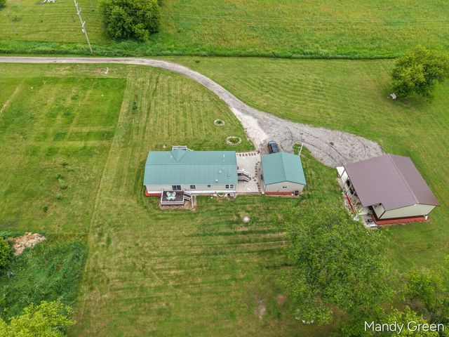 1007 Dildine Road, Easton Twp, MI 48846