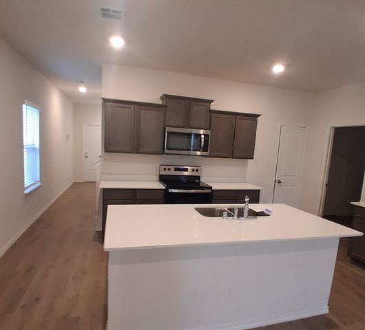 913 Country Road, Royse City, TX 75189