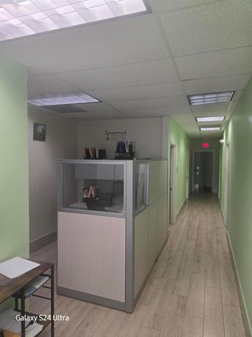 3731 Lake Worth Road 1, Palm Springs, FL 33461