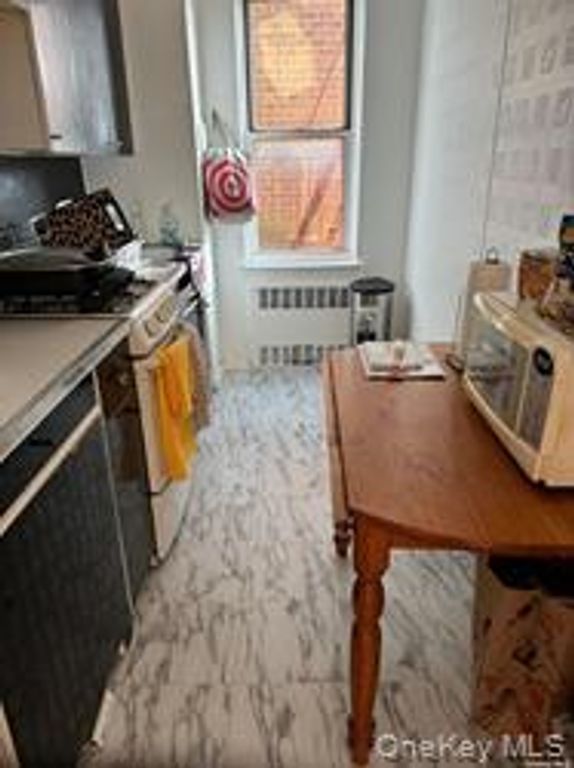 65-15 Yellowstone Blvd 5H, Forest Hills, NY 11375 — photo 3