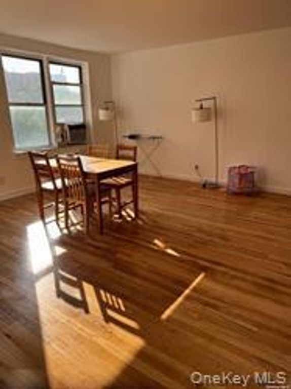 65-15 Yellowstone Blvd 5H, Forest Hills, NY 11375 — photo 4