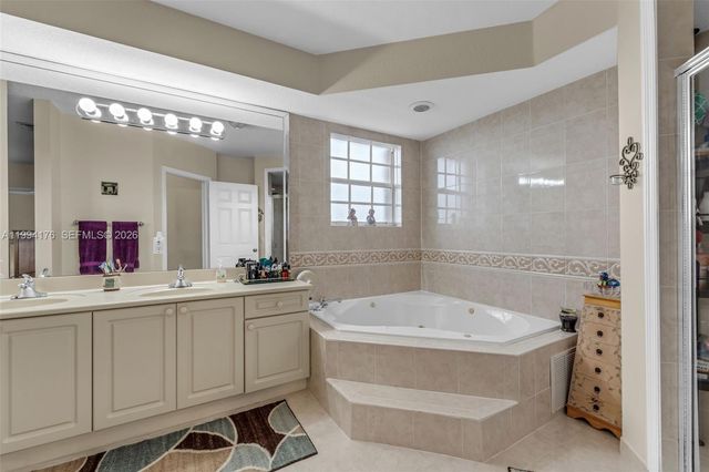 6502 SW 157th Ct, Miami, FL 33193