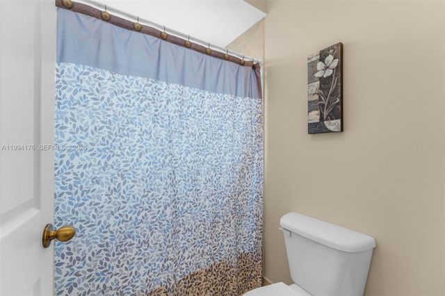 6502 SW 157th Ct, Miami, FL 33193