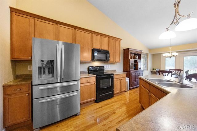 19 Parkville Lane, Festus, MO 63028