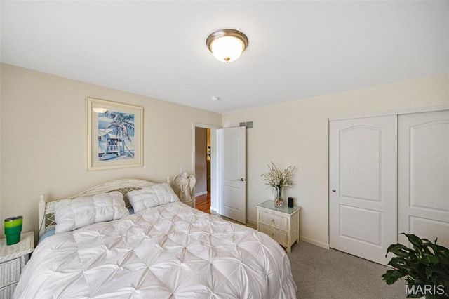 19 Parkville Lane, Festus, MO 63028