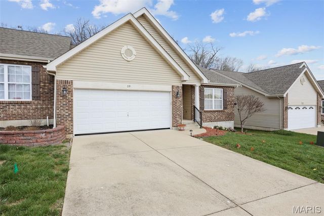 19 Parkville Lane, Festus, MO 63028