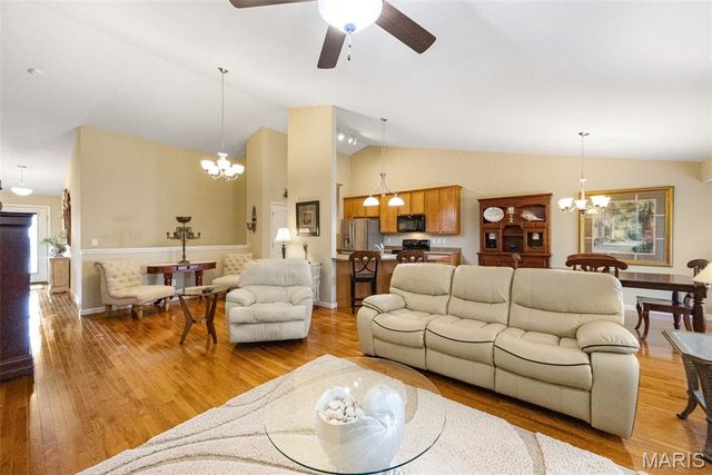 19 Parkville Lane, Festus, MO 63028