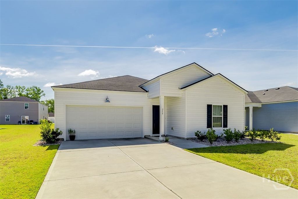 Image 2 of property listing at 264 Lillian Street, Rincon, GA 31326