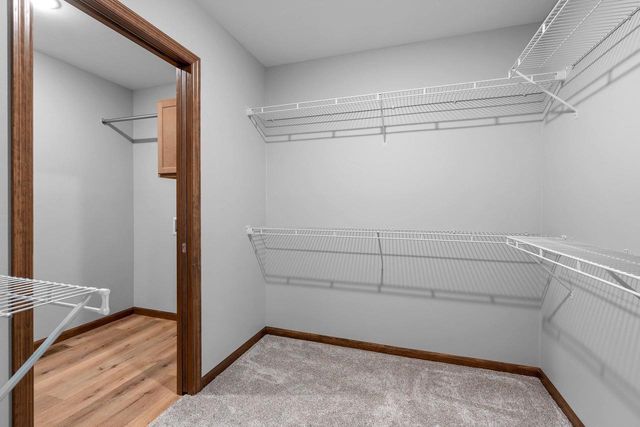 1927 SOUTHLAND LANE, New London, WI 54961