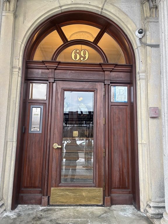 69 Park Dr 10, Boston, MA 02215