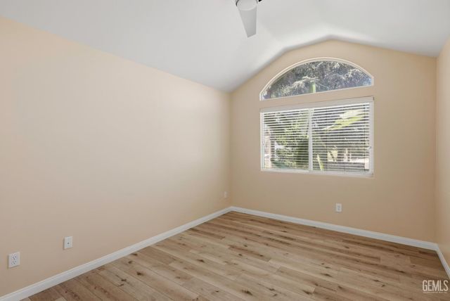 6347 New Dawn Court, Bakersfield, CA 93308