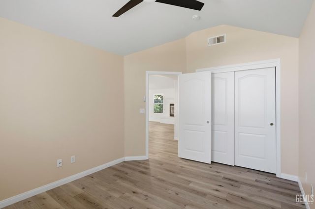 6347 New Dawn Court, Bakersfield, CA 93308