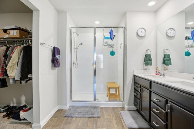 1001 Pembroke CT, Hutto, TX 78634