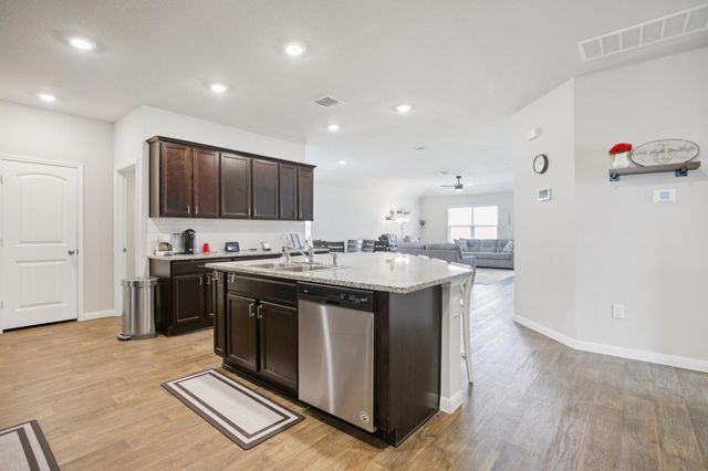 1001 Pembroke CT, Hutto, TX 78634