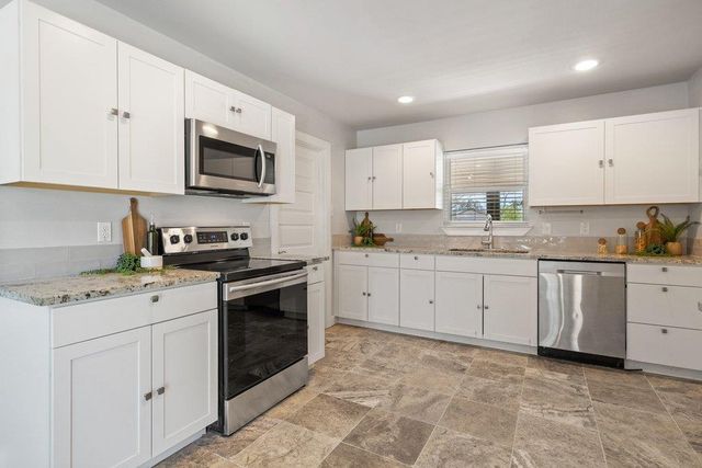 60 Augusta DR, Wimberley, TX 78676