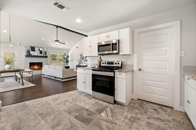 60 Augusta DR, Wimberley, TX 78676