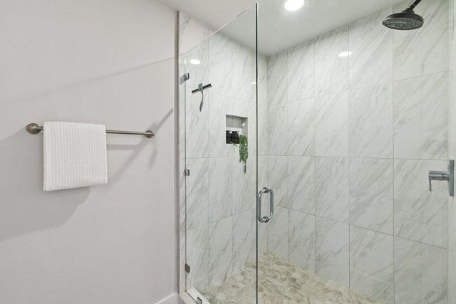 60 Augusta DR, Wimberley, TX 78676