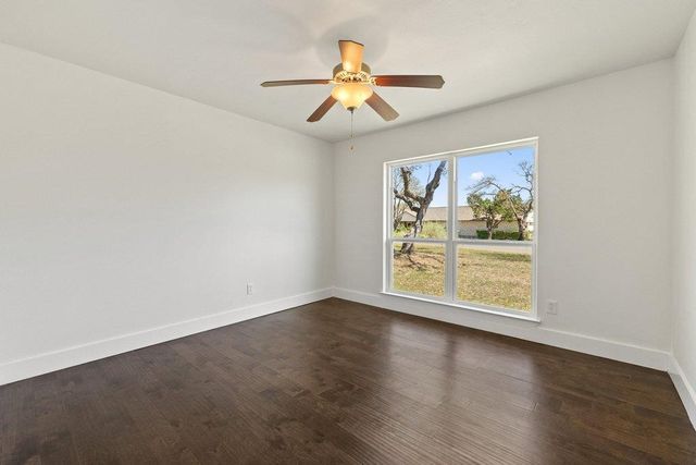 60 Augusta DR, Wimberley, TX 78676