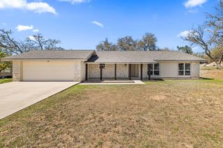 60 Augusta DR, Wimberley, TX 78676