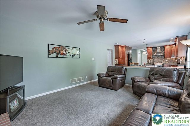 2639 Bellview Road, North Whitehall Twp, PA 18078