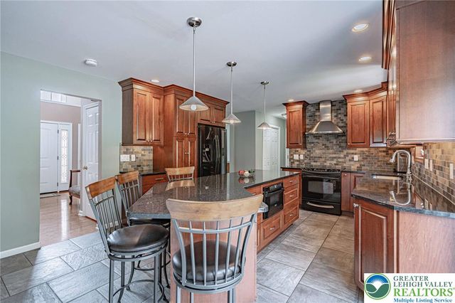 2639 Bellview Road, North Whitehall Twp, PA 18078