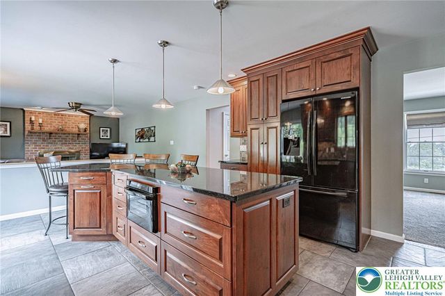 2639 Bellview Road, North Whitehall Twp, PA 18078