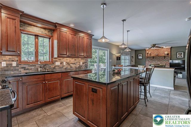 2639 Bellview Road, North Whitehall Twp, PA 18078