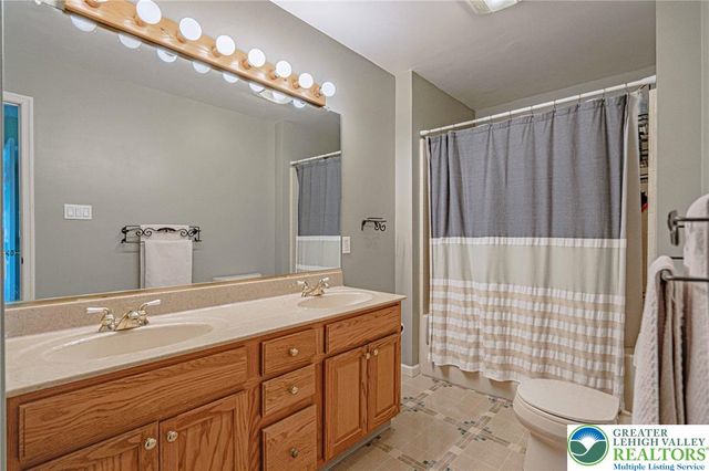 2639 Bellview Road, North Whitehall Twp, PA 18078