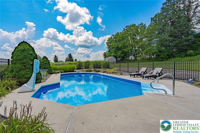 2639 Bellview Road, North Whitehall Twp, PA 18078