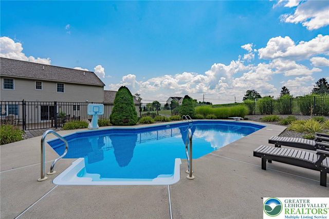 2639 Bellview Road, North Whitehall Twp, PA 18078