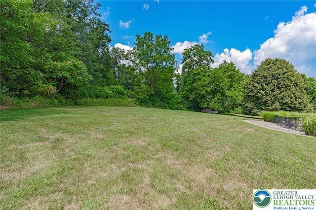 2639 Bellview Road, North Whitehall Twp, PA 18078
