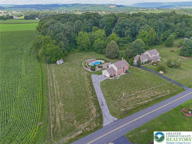 2639 Bellview Road, North Whitehall Twp, PA 18078