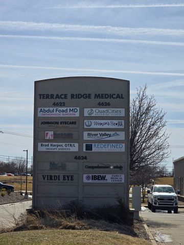 4622 Progress Drive, Davenport, IA 52807