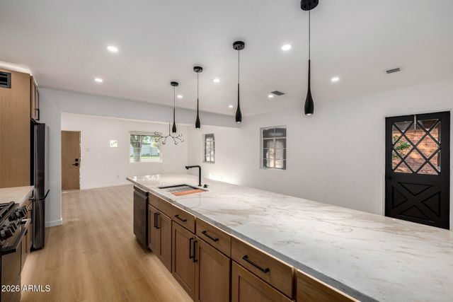 3321 N 17TH Drive, Phoenix, AZ 85015