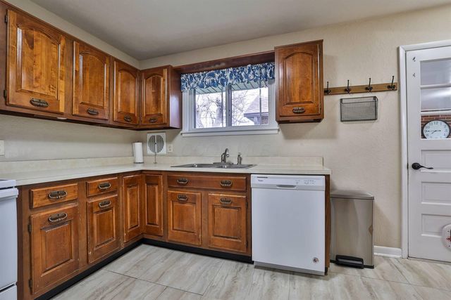 500 Lewis Drive, Fairborn, OH 45324