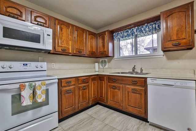 500 Lewis Drive, Fairborn, OH 45324