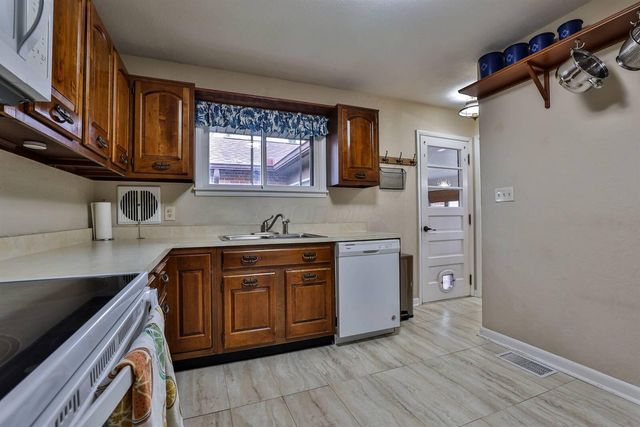 500 Lewis Drive, Fairborn, OH 45324