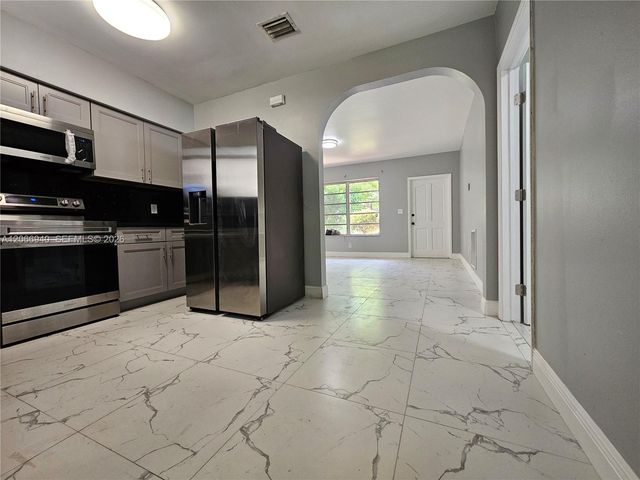 1929 NE 176th Street, North Miami Beach, FL 33162