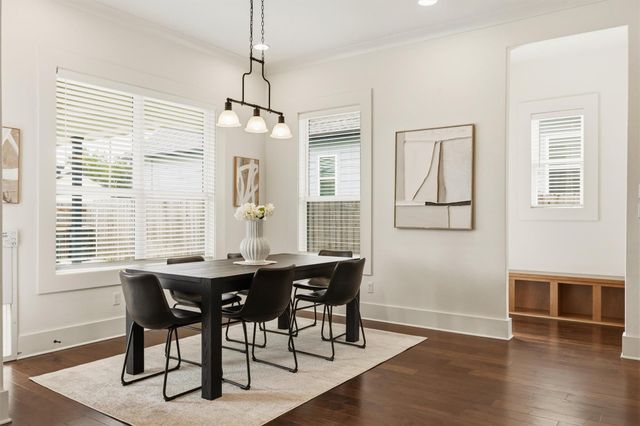 1009 Scenic DR, Georgetown, TX 78626