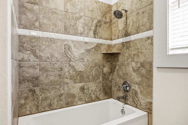1009 Scenic DR, Georgetown, TX 78626