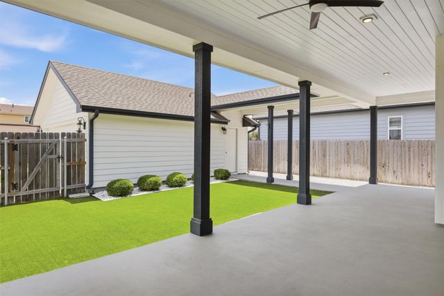 1009 Scenic DR, Georgetown, TX 78626