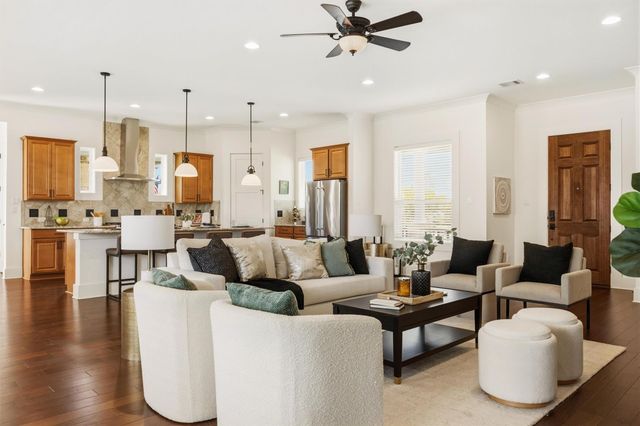 1009 Scenic DR, Georgetown, TX 78626