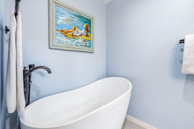 15 Oxbow Lane, Derry, NH 03038