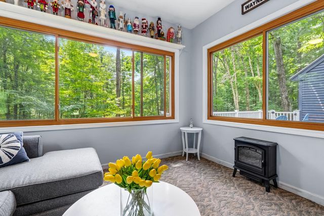 15 Oxbow Lane, Derry, NH 03038