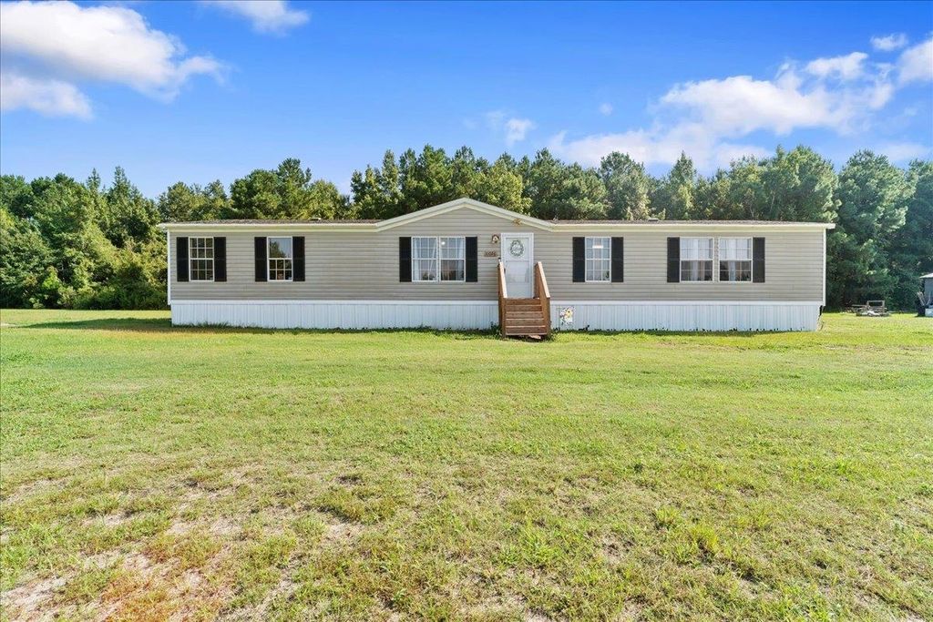 10026 Hardwick Rd., Nichols, SC 29581 — photo 2