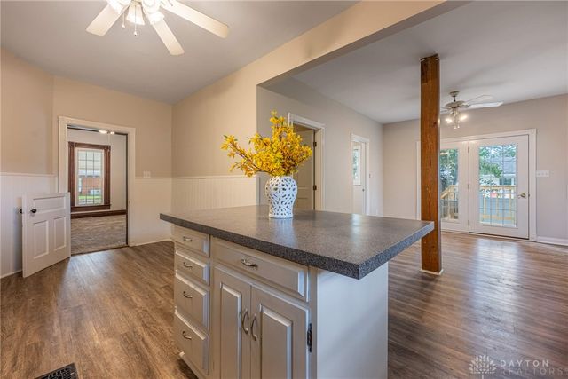 737 Central Avenue, Carlisle, OH 45005