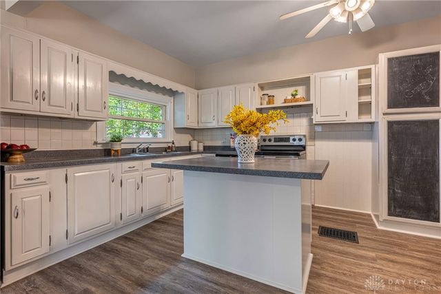 737 Central Avenue, Carlisle, OH 45005